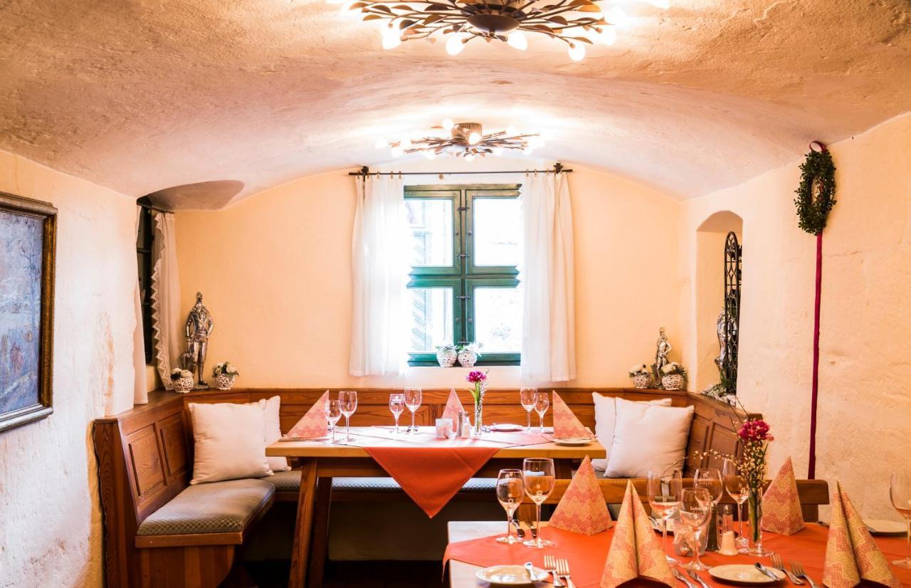 Der Schwan Hotel & Restaurant Schwanstetten ภายนอก รูปภาพ