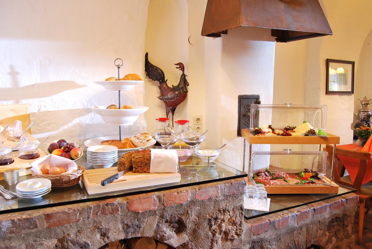 Der Schwan Hotel & Restaurant Schwanstetten ภายนอก รูปภาพ