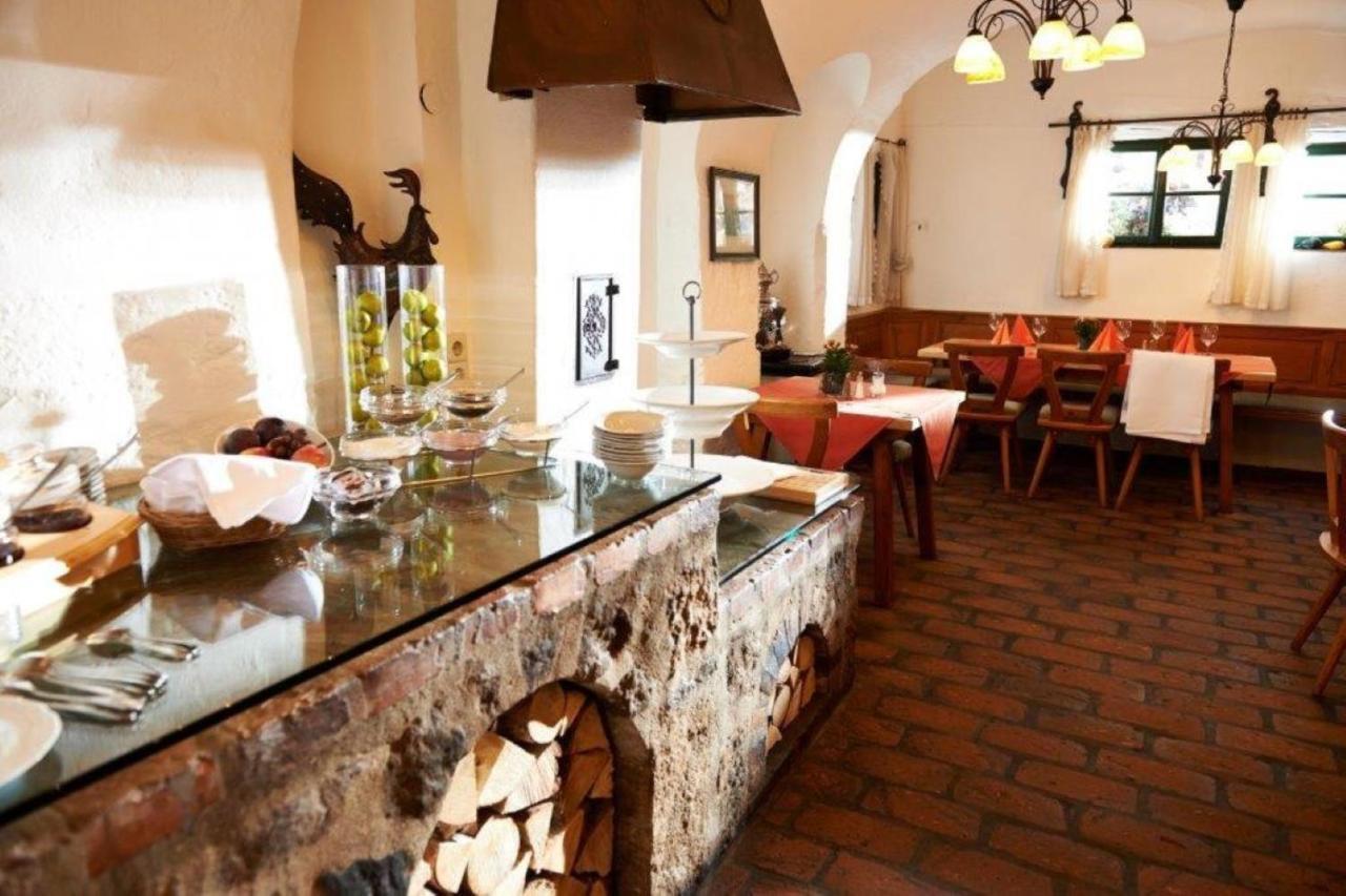Der Schwan Hotel & Restaurant Schwanstetten ภายนอก รูปภาพ