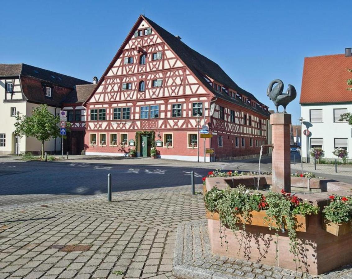 Der Schwan Hotel & Restaurant Schwanstetten ภายนอก รูปภาพ